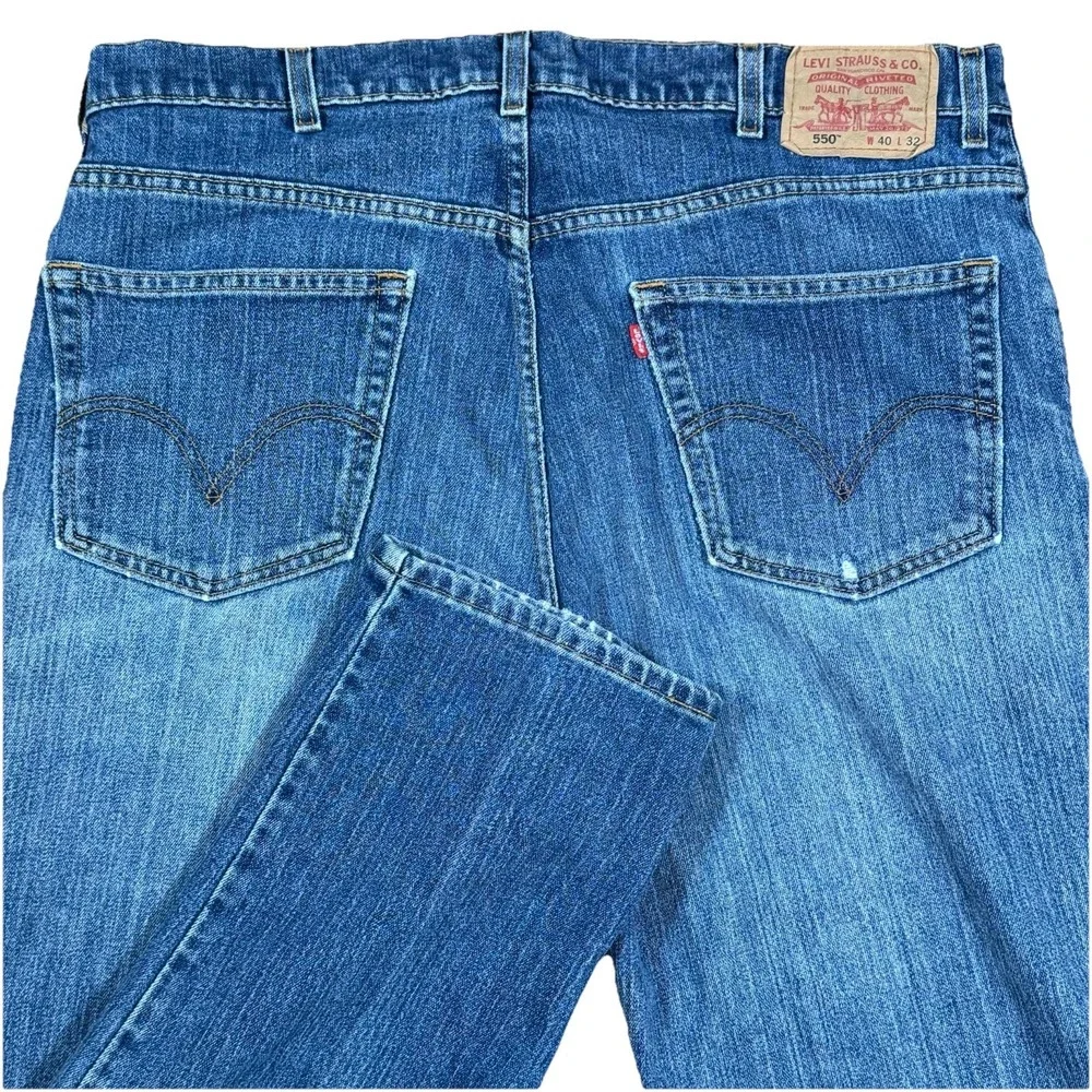 Vintage 2005‎ Levi's 550 Denim Blue Jeans Relaxed Fit Men's 40x32 Distressed